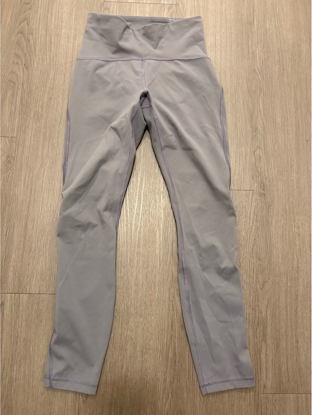 Lululemon Women's High-Rise Lavender Leggings Size 4